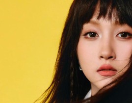 关晓彤冷艳恶女即视感关晓彤穿白色连衣裙秀大长腿！
